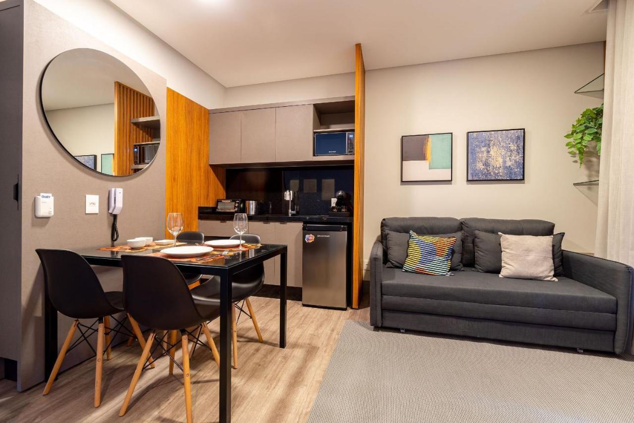 Aion Suites: Luxe Loft with Rooftop Pool Near Beach Bombinhas Exterior photo